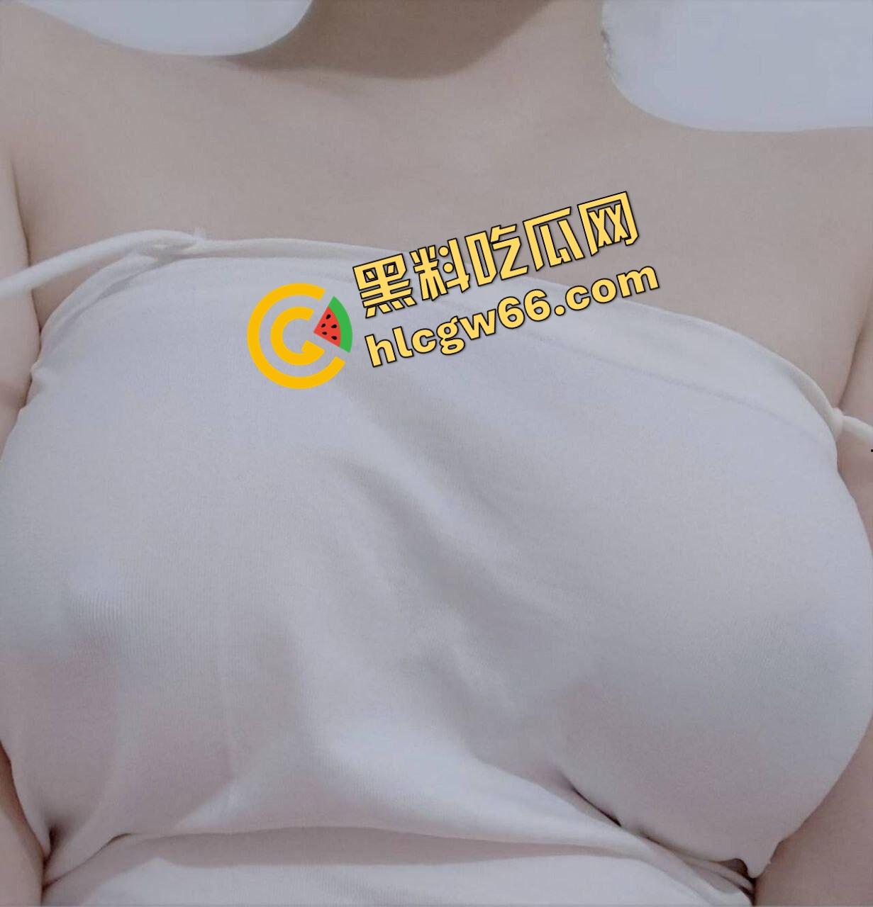 音乐老师嘴巴比喇叭还灵武汉【张小岚】楼道玩口爆，微信附近人撩到的骚货，25岁女老师夜里吞精爽出！-7