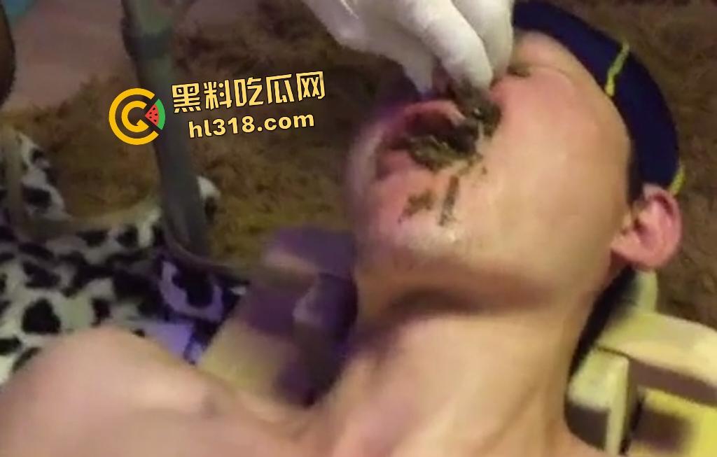 浙江恶女逼男友吞粪!捆绑虐待塞屎,掐鼻子不给呼吸强迫张嘴,中途还怕男友渴了给他喝水!-2