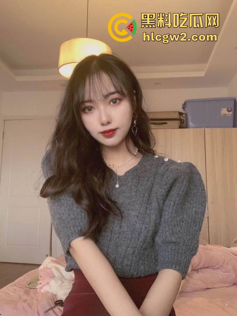 独家爆料 吉林大学校花【翟书萍】不雅视频被男友曝光!骚鸡对镜黑丝口活,怼脸拍摄竟被男友外流!-12