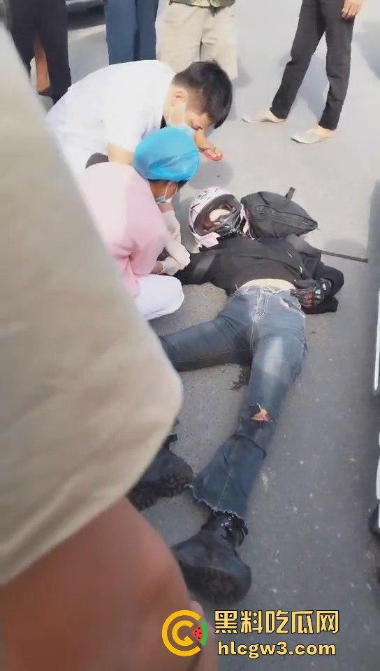 19岁网红女骑手【万小橘】三亚车祸离世，朋友说距离她的20岁生日只差几天！-9