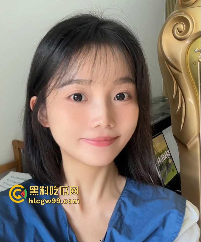 西安大学清纯反差学生妹【林莹】裸聊自慰视频被渣男曝光，全程露脸反差至极，很有撸点！-2