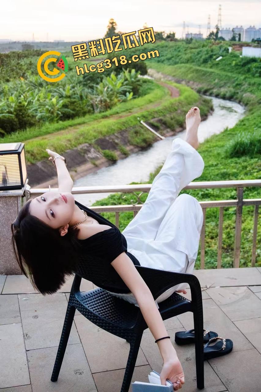 苏州城北小区少妇『李婉儿』爆操时被一边日一边扇脸打奶，脸跟奶子都被打红了还浪叫，这炮情绪拉满！-4