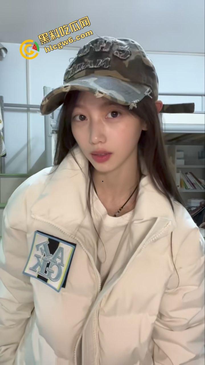 重庆商务职业学院反差婊母狗『朱馨玥』大学滥交无数单男 白虎逼被多体位爆操！独家曝光流出！-3