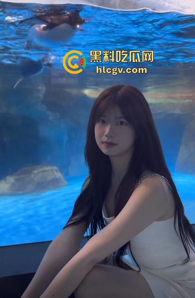 抖音48万粉丝女网红『呼小叫』成电子飞机杯?直播天天等火箭等不到,粉丝来捣一管射完就走!-4