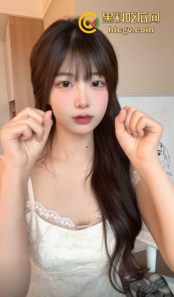 抖音48万粉丝女网红『呼小叫』成电子飞机杯?直播天天等火箭等不到,粉丝来捣一管射完就走!-6