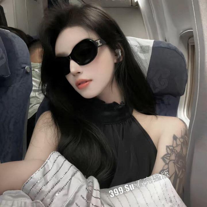 网传 纹身网红 「玉儿」出席活动惨遭迷奸 迷晕后如同死猪任由摆布，翻眼扣穴跳蛋捆绑导尿，无套插入，狂操过程中还能喷水-1