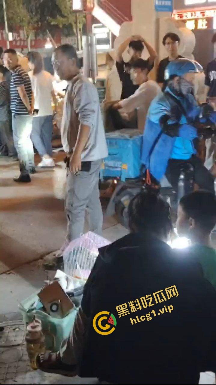 山东潍坊高密砍人事件!因夜市摊位起争执 一言不合一刀封喉!血腥慎点!-8