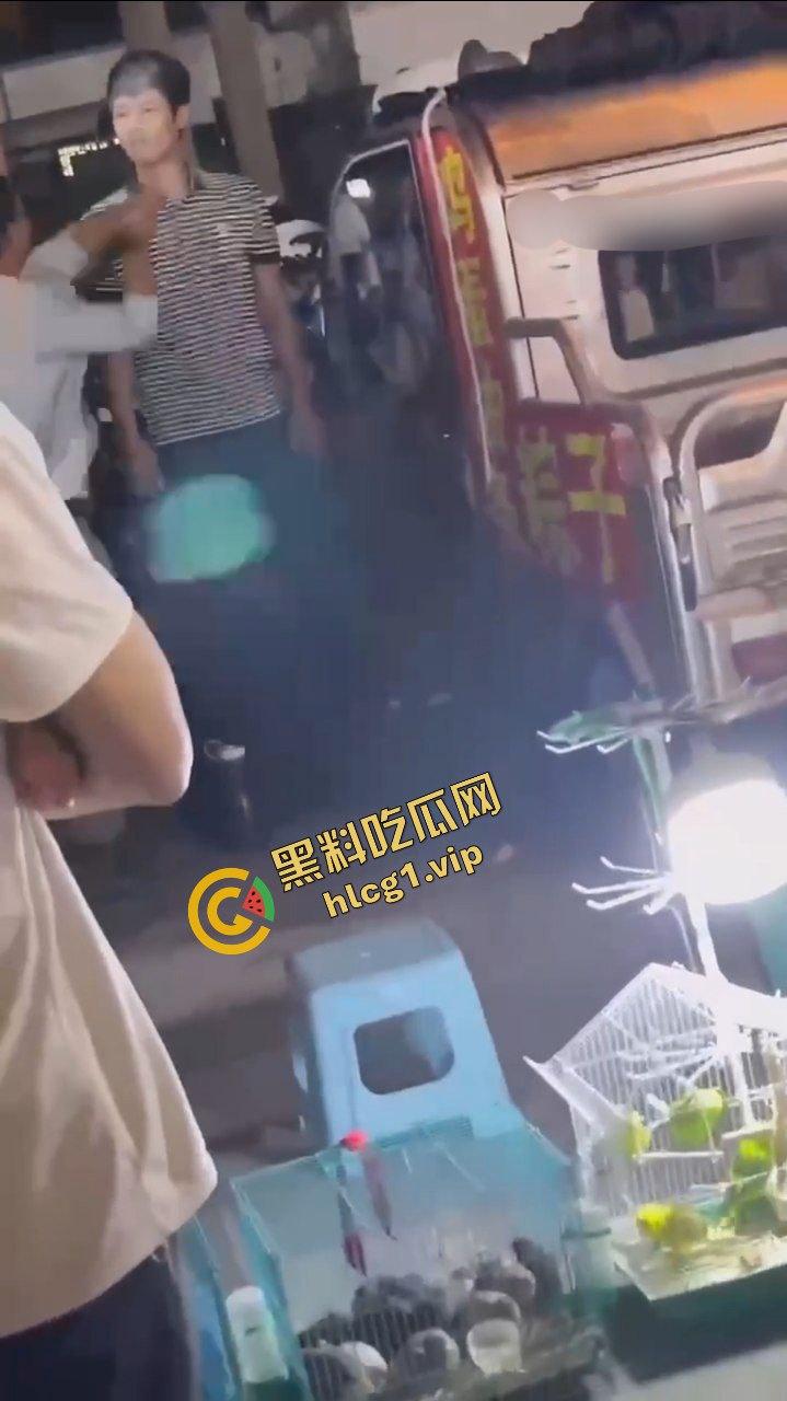 山东潍坊高密砍人事件!因夜市摊位起争执 一言不合一刀封喉!血腥慎点!-10