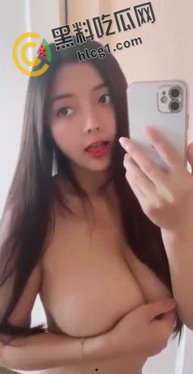 大一岁娇嫩的学生妹全裸自拍流出！外表清纯 私下超级反差！也算是一个小尤物了-5