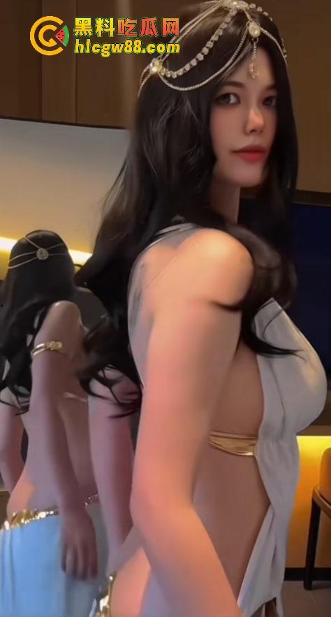 24万粉丝舔的抖音女神『A韩小优baby』现实里是P图怪，床上被操翻白眼，明码标价给钱就能约！-12