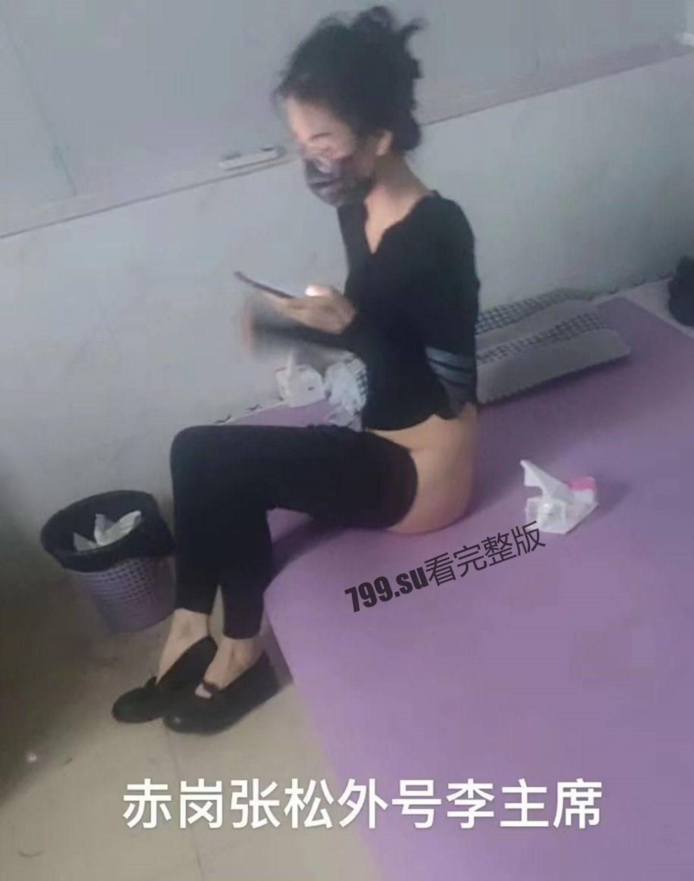 快餐妹子门前排队 身体顶不住叫 120！-5