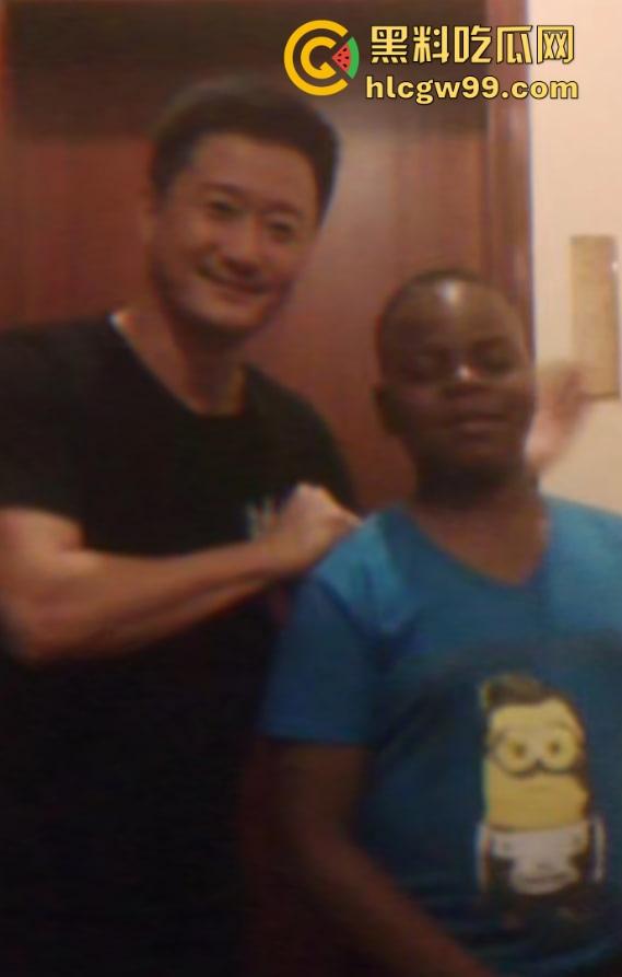 战狼2爆火的卖黄碟【小黑】疑似转行干网黄，网络带货卖伟哥，约女神做爱亲自证实伟哥效果，吴京知道嘛？-11