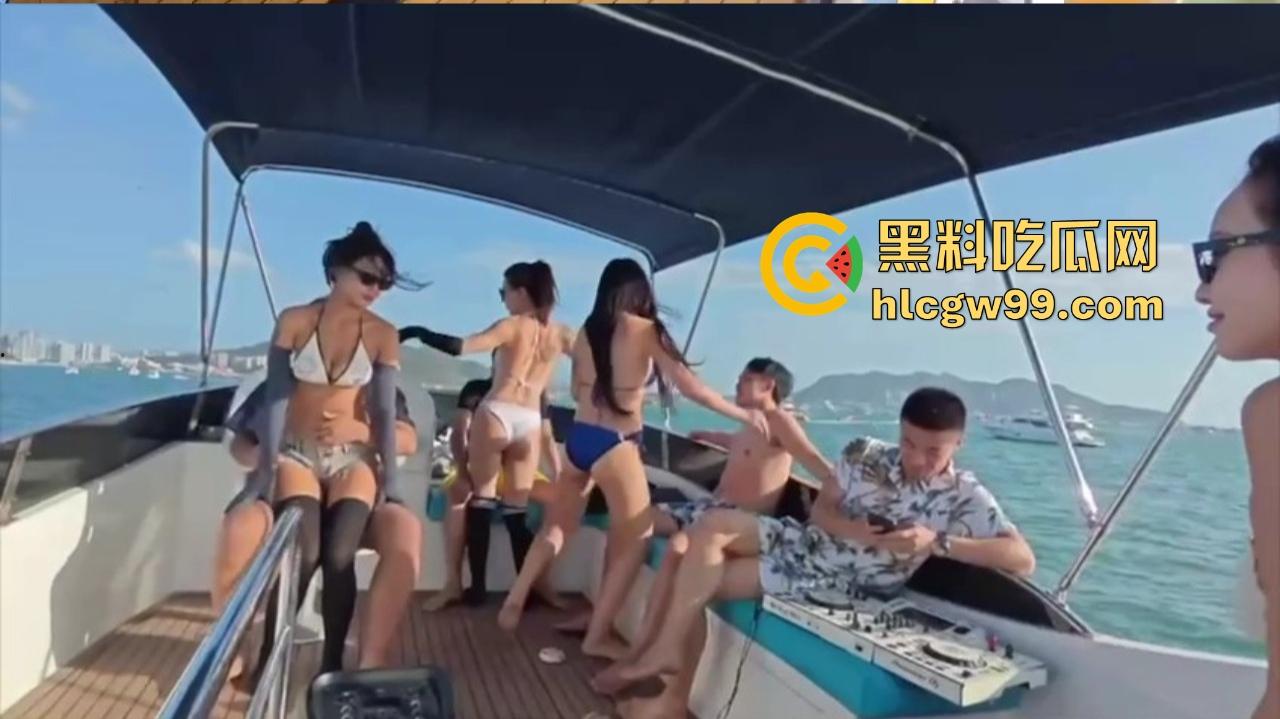 三亚游艇淫趴再现资本奇迹，富哥吃着龙凤帝王套，干着比基尼骚鸡，野模逼里进进出出，海水都多了一股骚味！-6