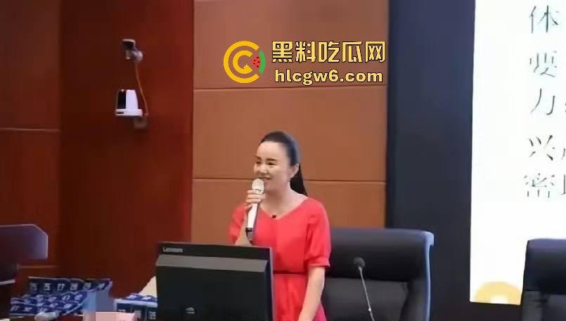 老牛吃嫩草!湖南省宁乡十三中女副校长【谢佳雄】婚内出轨学生近10年,大量聊天记录爆人眼球!-17