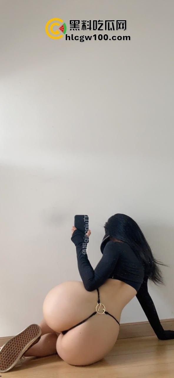 蜜桃臀女神【俏妞qiaoniuTT】微密圈VIP最新私拍流出 来一睹女神另一面-27