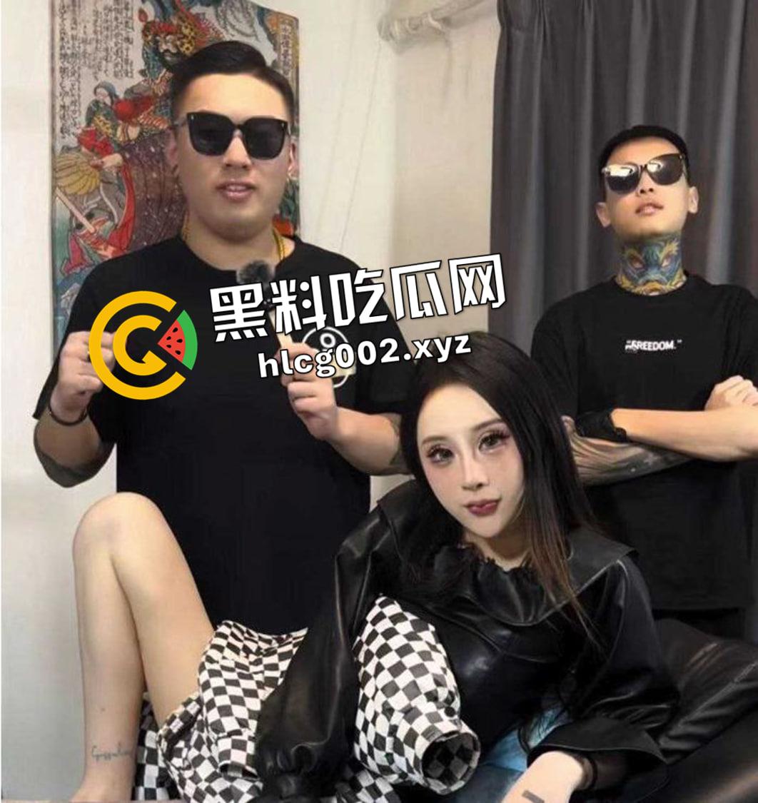 快手网红【夏芯琦】厕所门！毒龙钻大哥后门 被金主无套中出 纹身小太妹就是有感觉-4