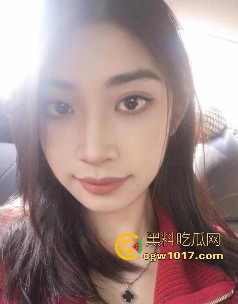 深圳高颜值护士竟是饥渴母狗？撅臀跪舔求操，喜欢密穴塞满精液的感觉，难怪三不娶中有护士呢，原来这么反差！-2