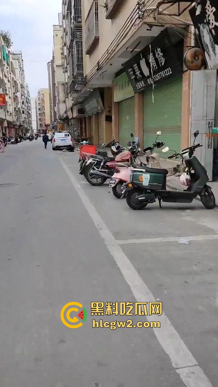 汕头商铺拒检潮爆发!街上空无一店,网友感慨疫情三年都没这么难,国考真是硬考!-11