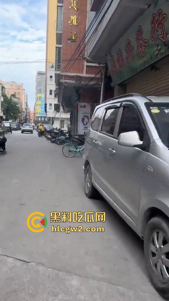 汕头商铺拒检潮爆发!街上空无一店,网友感慨疫情三年都没这么难,国考真是硬考!-13