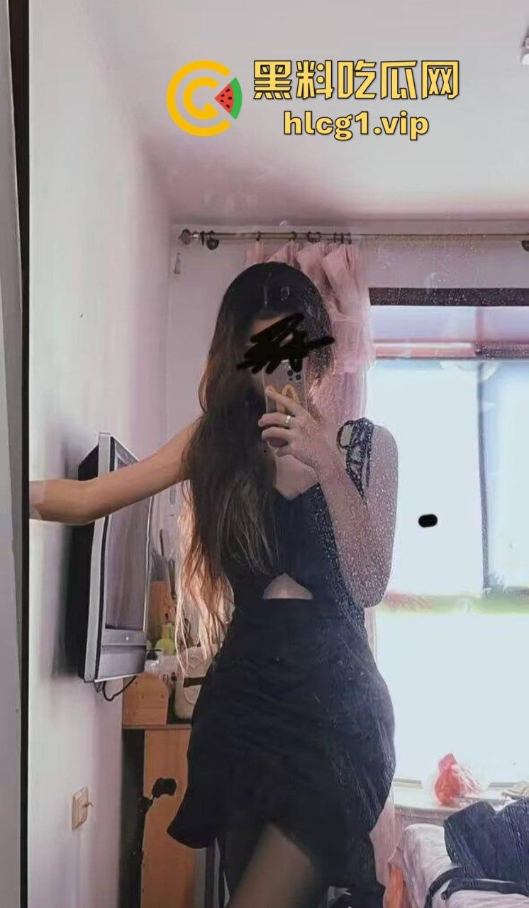 四川传媒大学女神『 林幼薇』的私密视频流出！被绿帽奴男友背后捅刀，鲜花插在牛粪上！-4