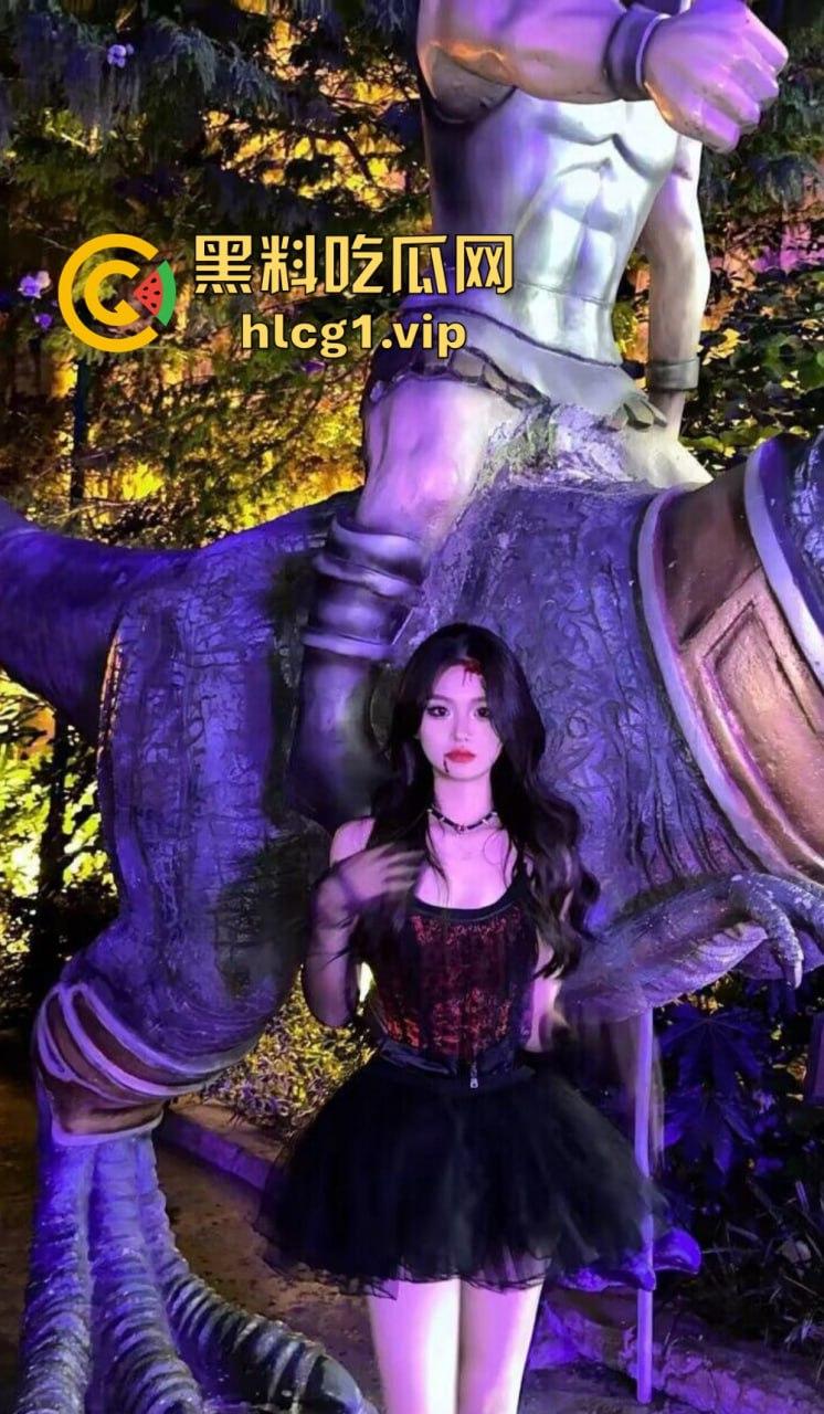 四川传媒大学女神『 林幼薇』的私密视频流出！被绿帽奴男友背后捅刀，鲜花插在牛粪上！-7