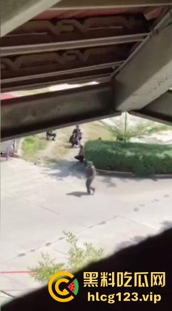 民兵团为保护诈骗窝点跟正规军火拼,诈骗窝点陷入枪战,猪仔解救行动正式打响!-6