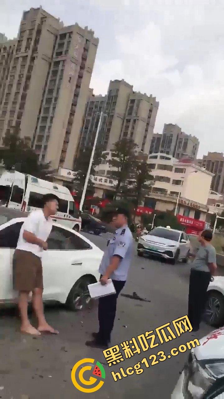 江苏泗洪惊魂一幕!男子送妹妹上学突发疾病,酿成悲剧!-4