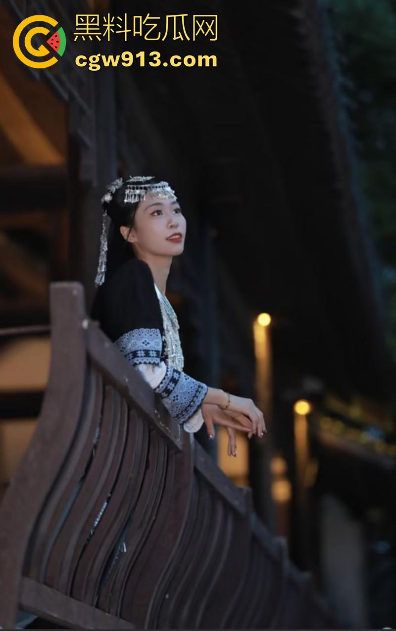 杭州师范气质尤物【陈绍熙】,遭前男友泄密不雅视频,白天女神晚上淫娃,那一脸的享受高潮感简直没谁了!-6