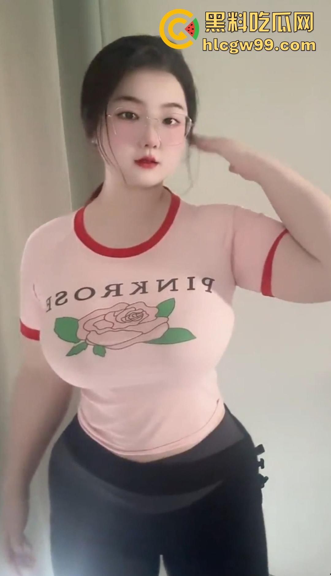 抖音快手网红【糕糕学姐】真名任静怡，出名后被扒早期网黄黑料，曾当外围陪玩，现在摇身一变当老板？-12