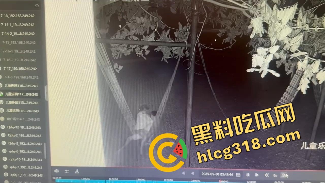 牛逼情侣把儿童乐园当野鸡窝,俩人操得像荡秋千,年轻人技艺高超做爱,监控也是录得一清二楚!-11