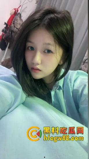 温州龙港欢乐幼儿园骚婊园长『章小敏』白天幼师晚上鸡婆，带队卖逼抖音选妃，这年头幼师难干！-11