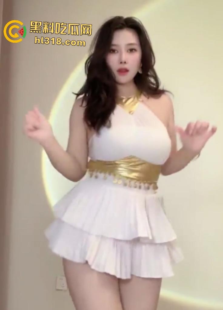 抖音网红【猫玖】漏奶自慰合集!风情爆乳撑爆屏幕,骚浪自摸奶子,在这一口下去嘴巴不得爆汁?-3