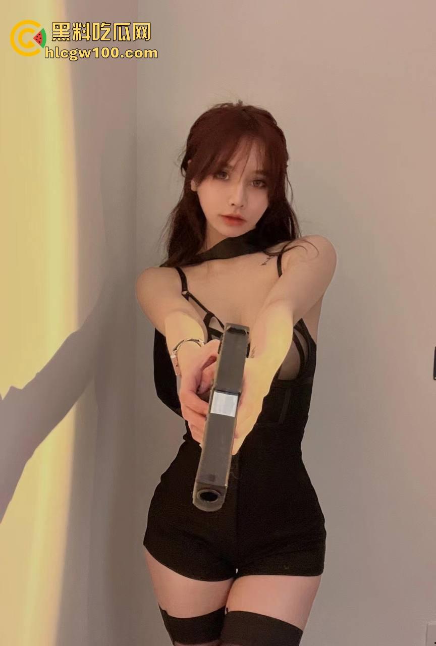 抖音风性爱记录爆火，剪辑大神老公×骚气御姐女友的私密情趣流出，全程呻吟硬到裂开，狼友狂欢在线打分！-7