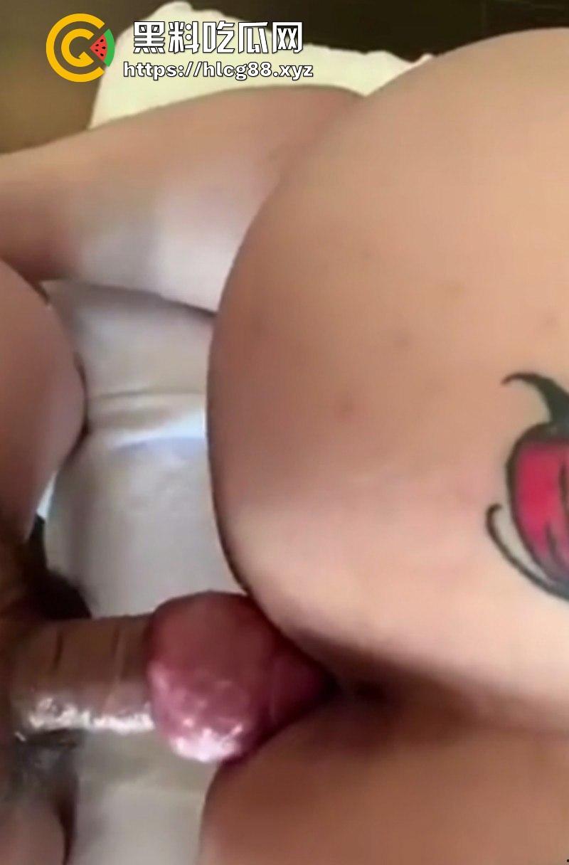 瓜友投稿！酒吧约到极品纹身母狗【林汇佳】性欲强悍口技一流 撅臀脚趾插逼风骚至极 很有撸点。-7