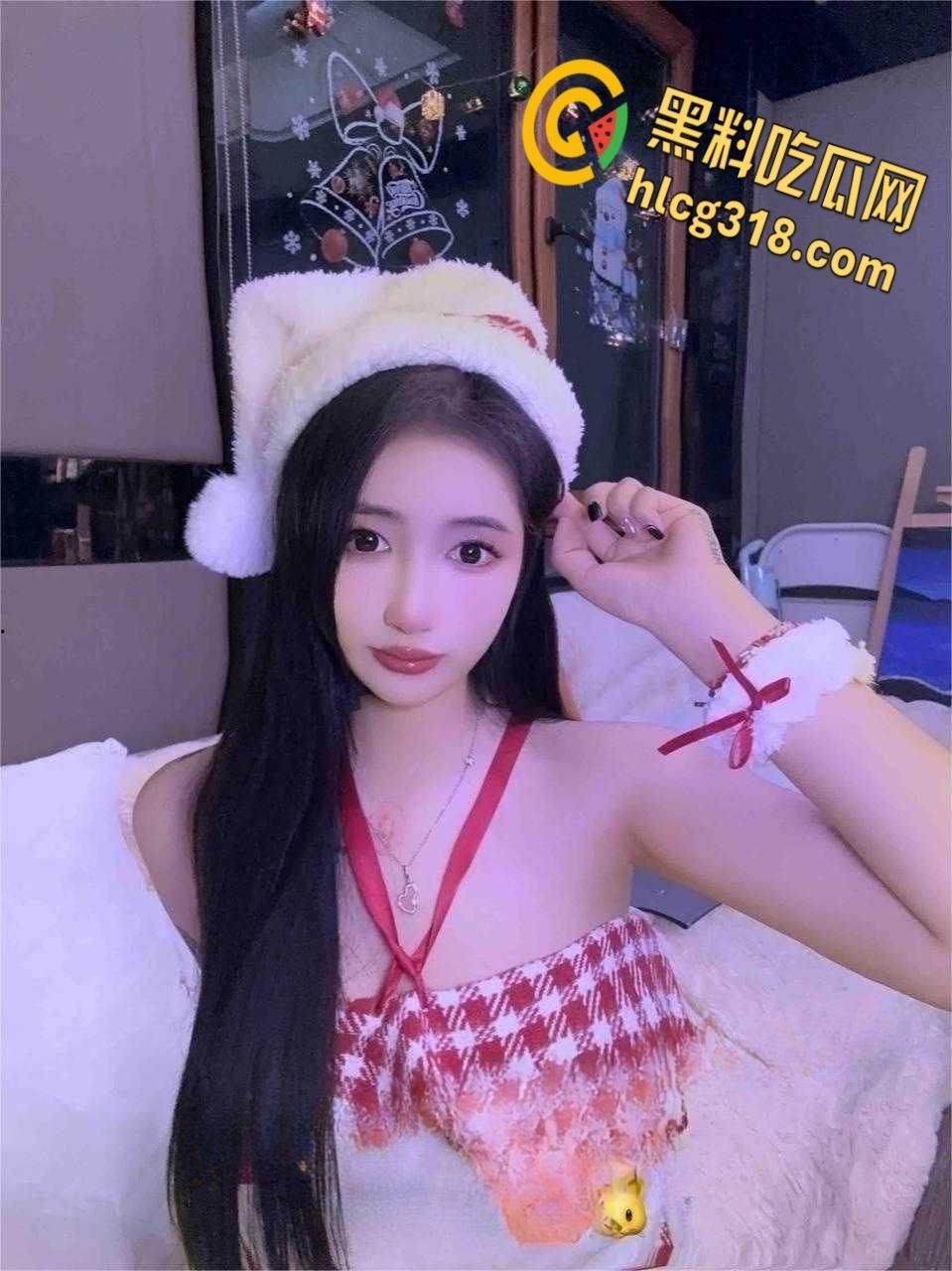 南京艺术学院大三学生妹【李熙雯】,女上位疯狂抖动着蜜桃臀,后入粉嫩一线天,很难不心动啊 !-2