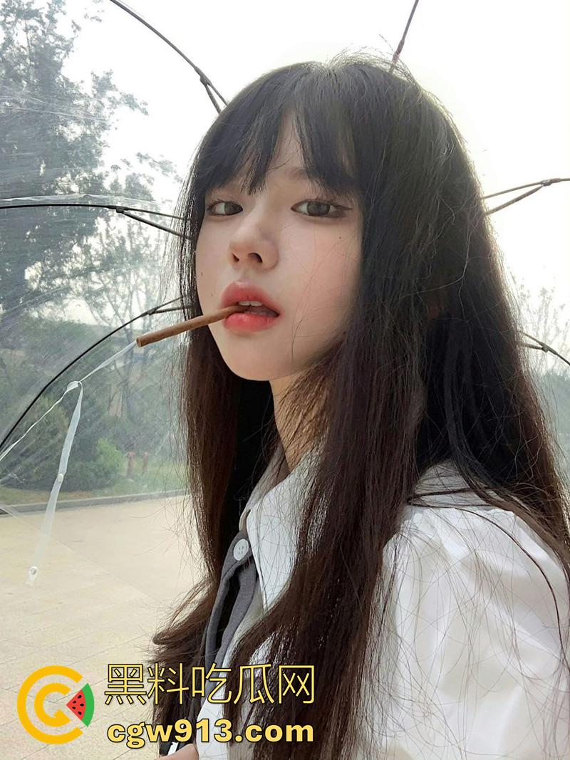 爱吃口水的颜值女神,商丘师范白虎学妹【范思绮】,身材高挑颜值超美,做爱时候吃男人口水才能高潮!-1