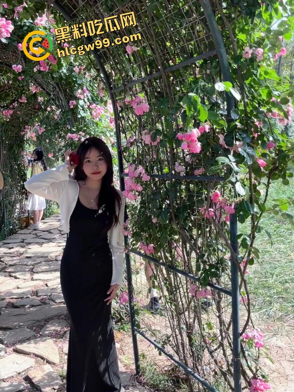 广东中山反差骚鸡肉便器【任美雅】酒店与男友爆操性爱,女上细致摩擦填满黑洞!独家曝光流出!-3