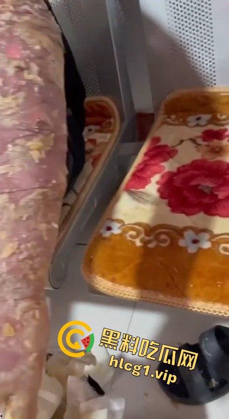 内蒙古呼和浩特惊魂一刻!02年精神小伙偷骑V4机车撞上右转SUV,摩托车当场燃烧!-13