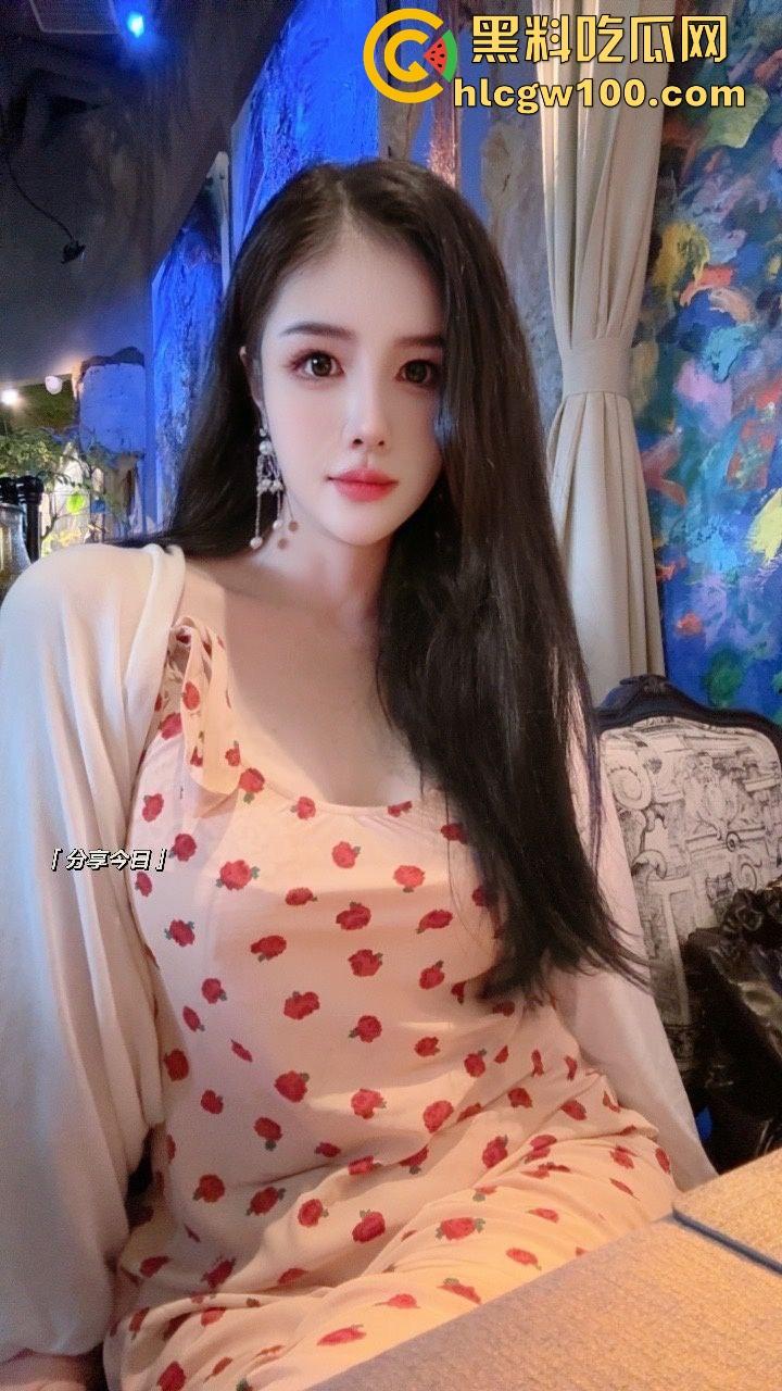 南宁大佬骑36D奶下属『 马徐婷 』巨乳大胸晃得节奏感炸裂，这胸晃得比蔡徐坤运球还6！-4