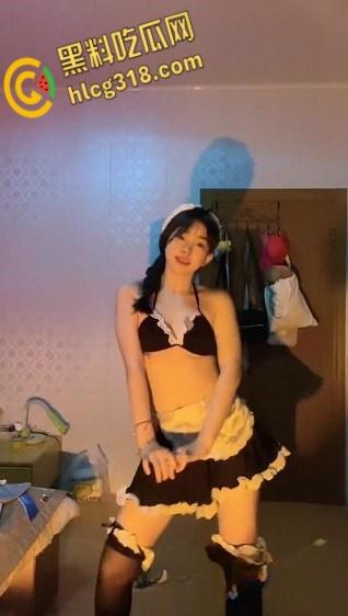 推特颜值网红【子子喜】，完美露脸脱衣裸舞， 性感美乳微毛嫩穴，福利姬中的极品 !-5