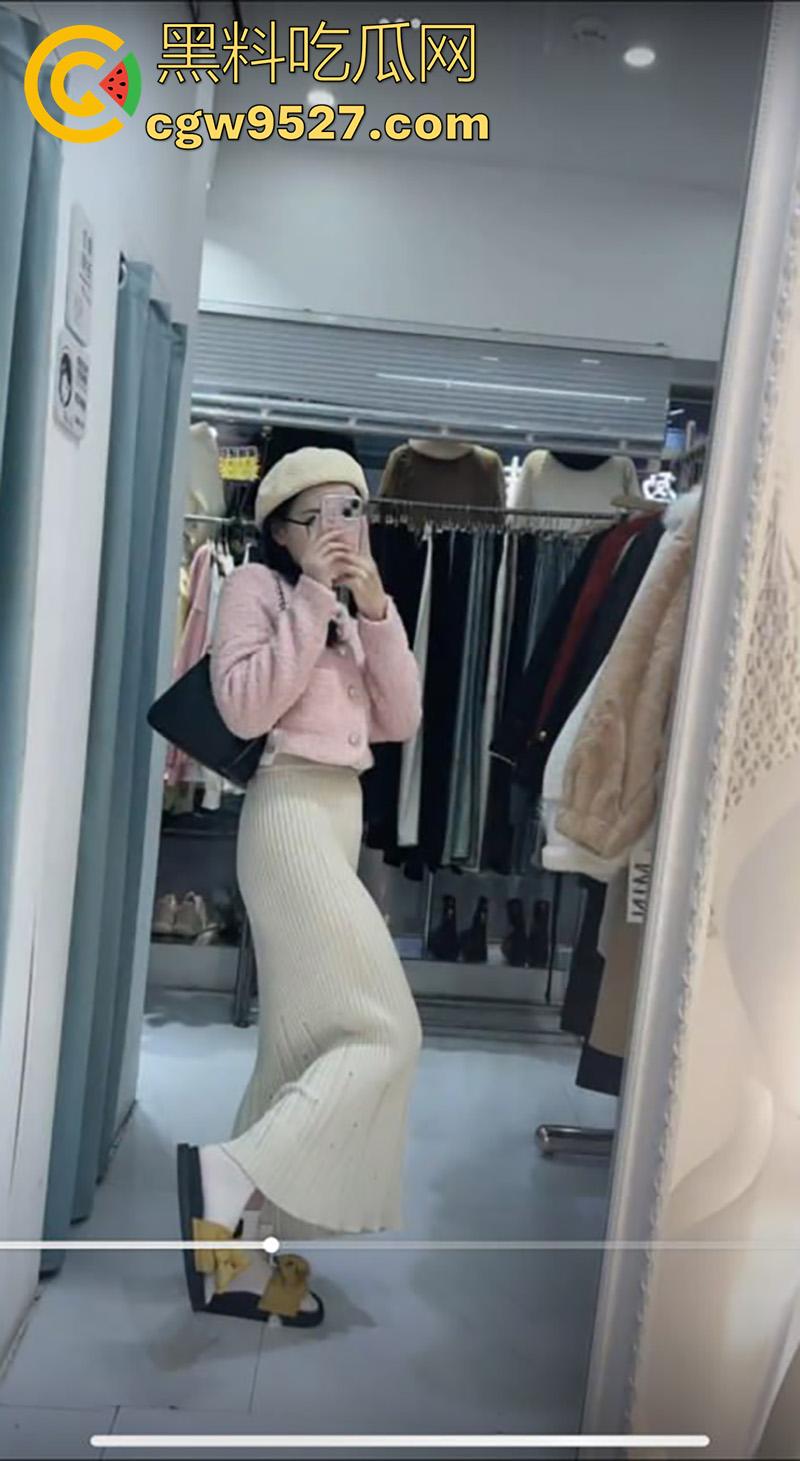 真实叔嫂乱伦，大神【人民日鲍】，借口住在哥哥家，努力数月终于拿下25岁大嫂，皮肤白皙美腿性感身材超棒！-6