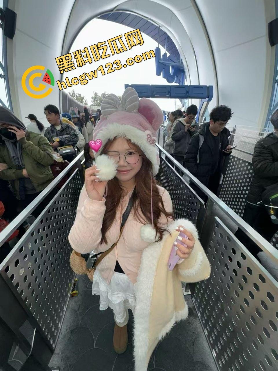 南宁财大【李婉】初恋脸装天使,床上脱衣比蟒蛇,奶像山臀像桶,又白又嫩又会叫的爆奶肥臀!-6