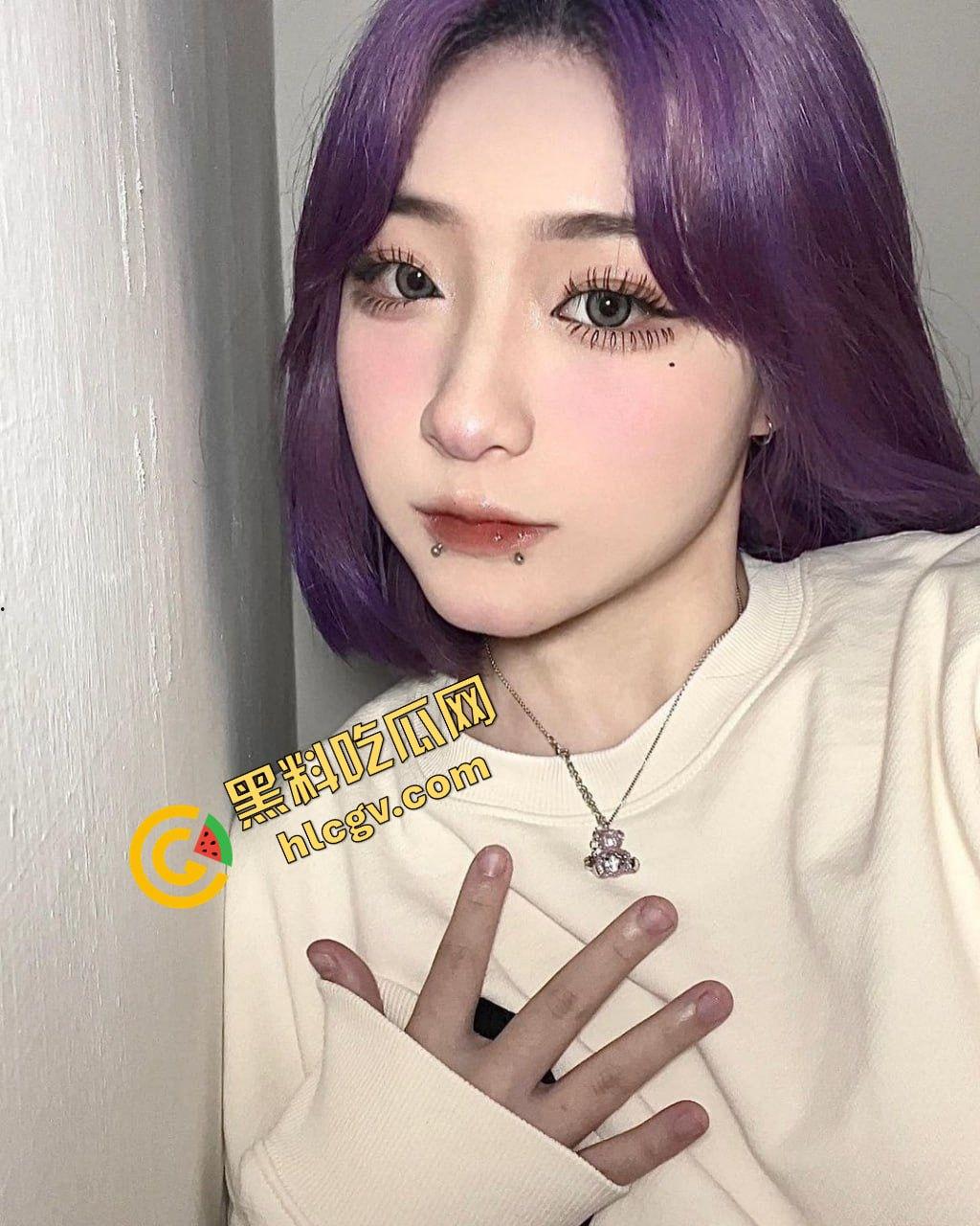 瓜友独家投稿曝光: 福建泉州02年骚鸡『肖萌萌』吃鸡狂魔 性生活混乱 与男友性爱视频外泄！-4