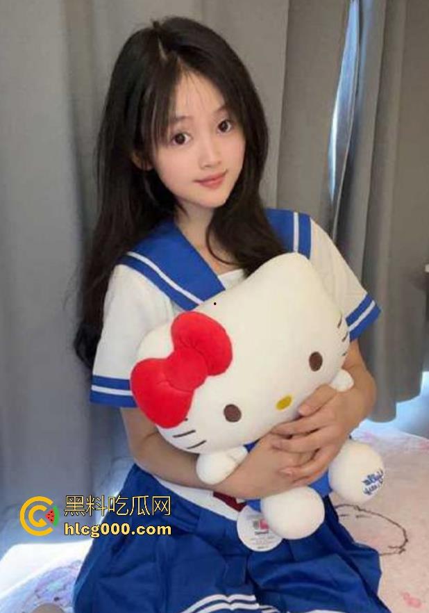 海角乱伦,萝莉少女主动献身,跪地勾魂浪叫扣人心弦 ,红唇轻唤“爸爸”,透着挑逗欲火!-3