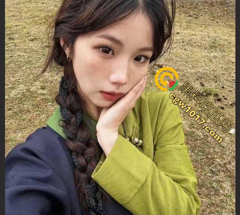 骑行圈的女神【白兰鸽的事】翻车大戏!和大哥撕逼后被怒爆性爱视频,原来床上就是一条骚母狗!-4