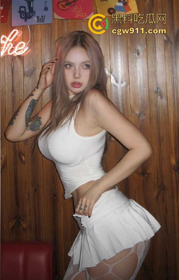 抖音性感网红【成美男】原来是推特知名网黄【你的欲梦】各种露脸性爱骑乘视频曝光，根本撸不够！-10