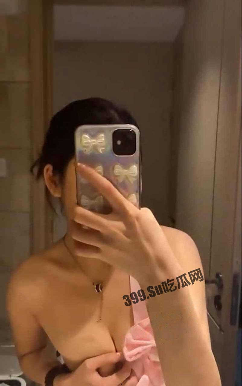 抖音网红【Liuyue】大尺度私拍和男朋友啪啪性爱视频流出身材超美-6