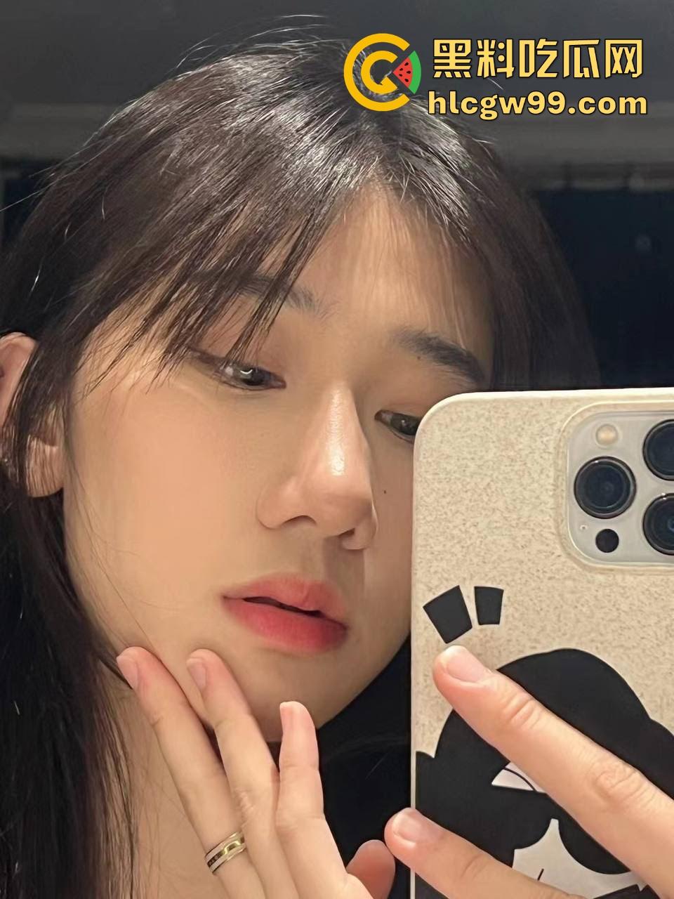 湖北民族舞蹈骚贱学生【顾御婷】极致反差到处酒店约炮，蒙眼激情做爱操逼淫荡神情！独家曝光！-4