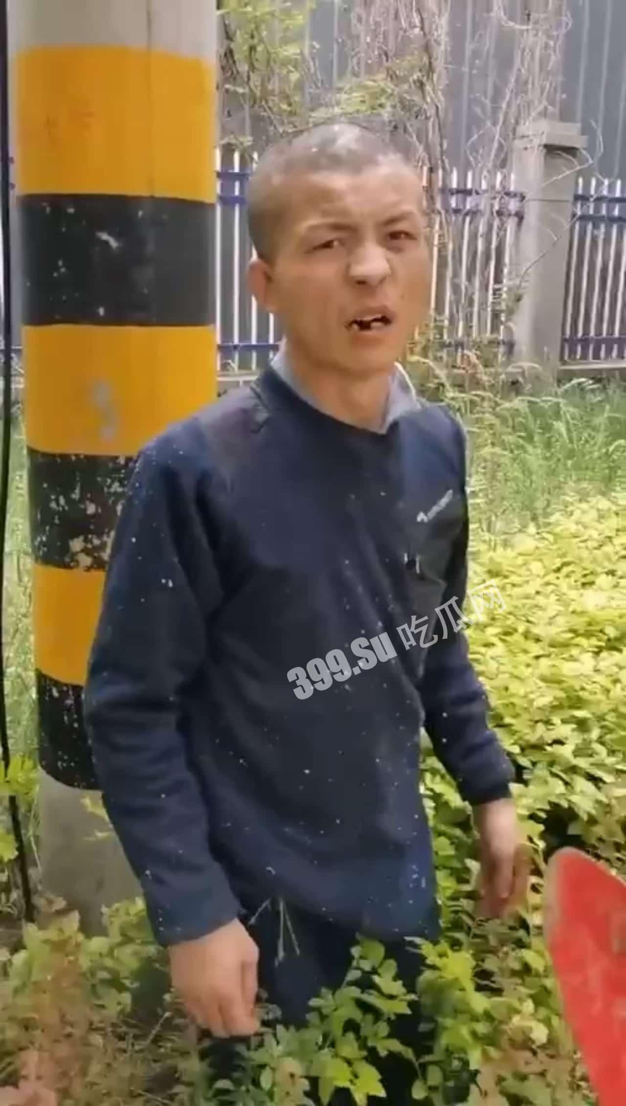 卧槽，光天化日之下还有这种事？！强奸女性-4