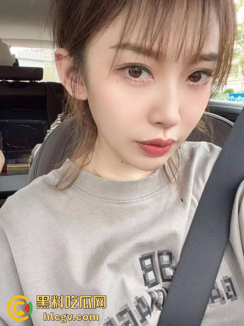 高颜值妹子测评！一个淑女一个御姐，臀后青痣御姐狂吃鸡，白虎淑女嫩穴适合前插，直接冲击视觉！-2